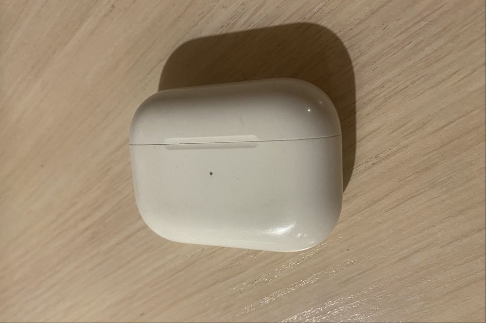 Airpods case 1st gen