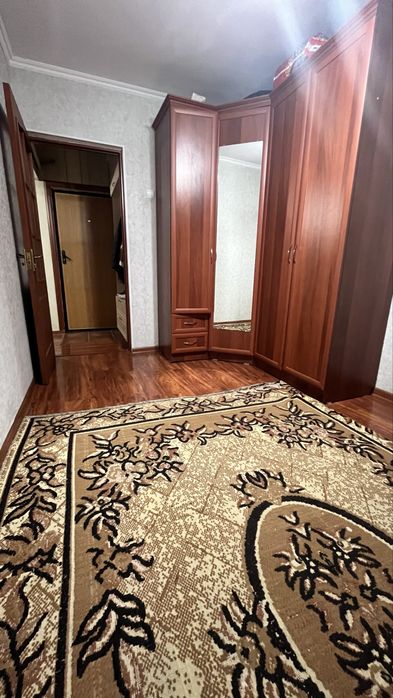 Квартираға қыз керек