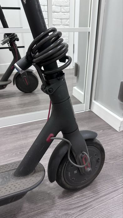 Электросамокат Xiaomi Mi Electric Scooter M365