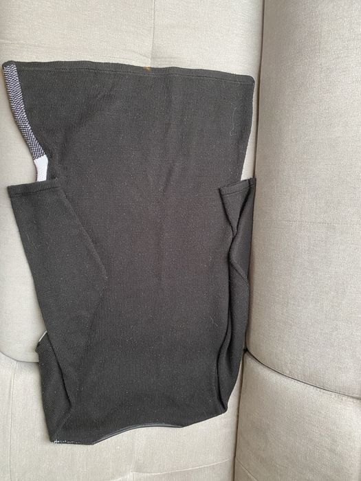 Pulover gros alb-negru