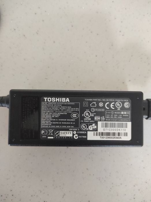 Лаптоп---ТOSHIBA