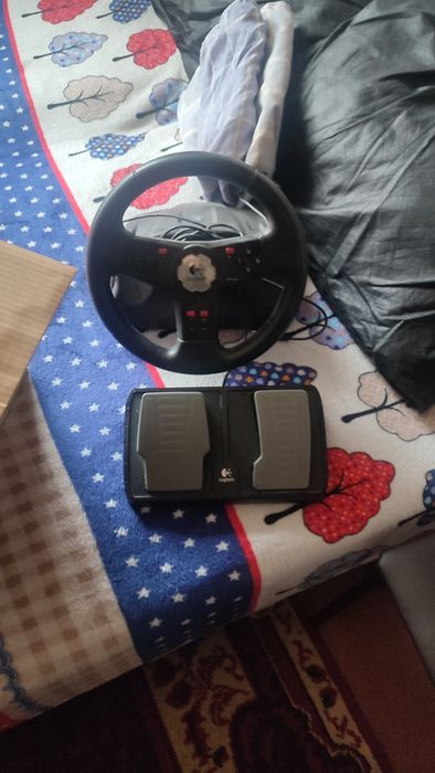 Продам игровой руль