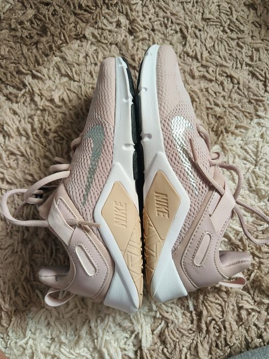 Nike Legend Essential Stone Mauve