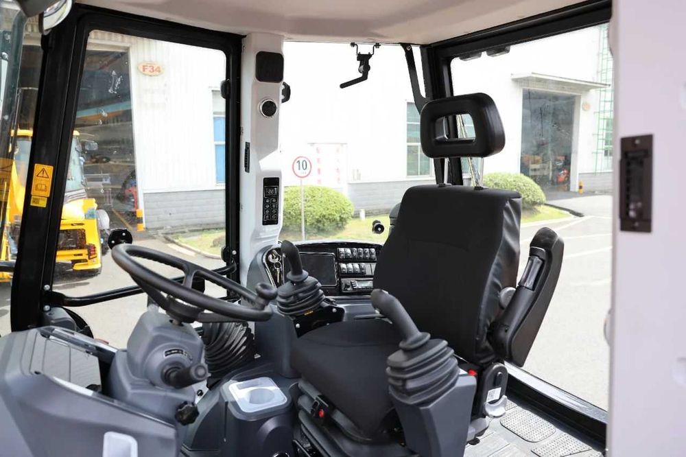 Buldoexcavator JCB / CAT Nou Lonking 83C 3 ANI GARANTIE Motor Perkins