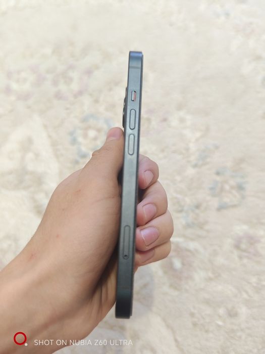 iPhone 13 128 без ремонта