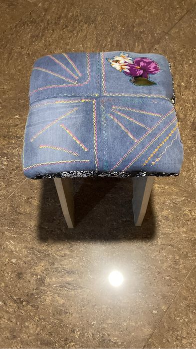 Продам чехлы на стулья  кухонные