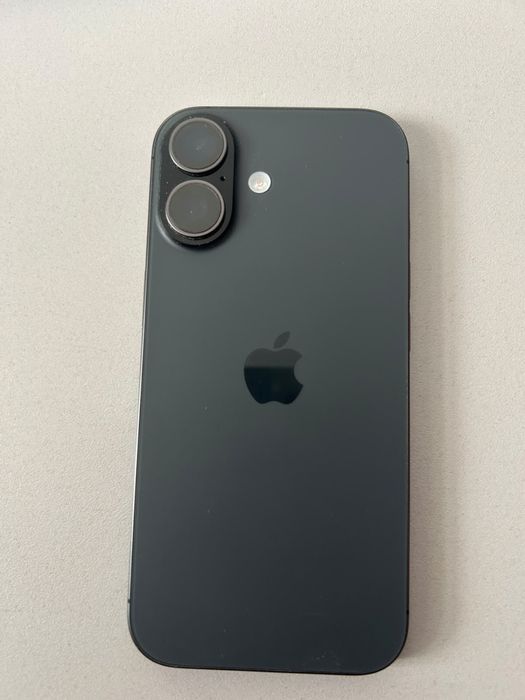 IPhone 17 емкостт 93
