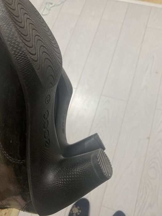 Женская обувь,..