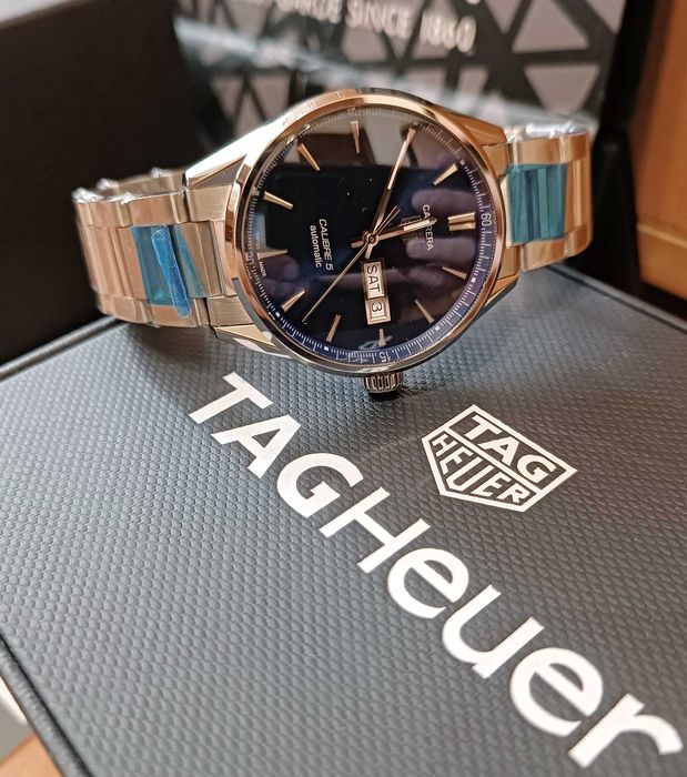 TAG HEUER CARRERA Calibre 5 DAY-DATE WAR201E Мъжки Часовник Нов