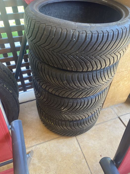 Vind set anvelope michelin dot 2023 si 2024 dim 225 40 18 fata si spate 245 35 18 all season in jur de 7 mm