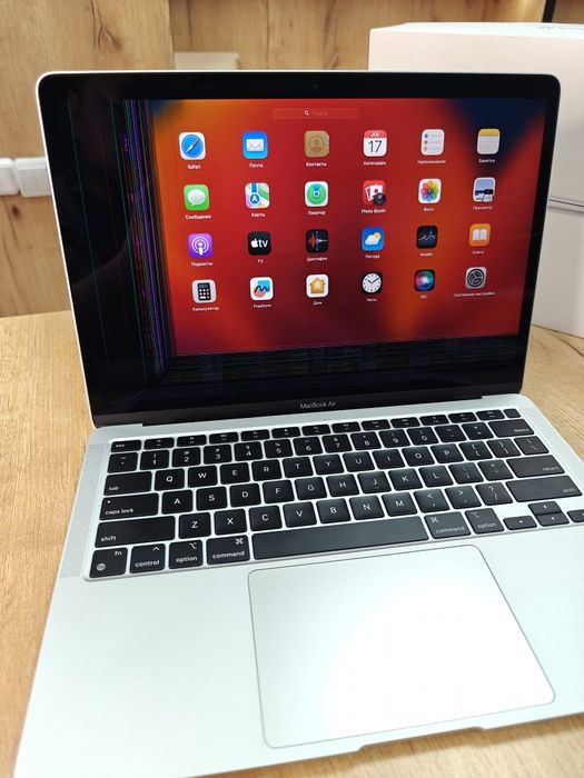 Apple MacBook Air 13 | M1 Чип | Дефект с экраном
