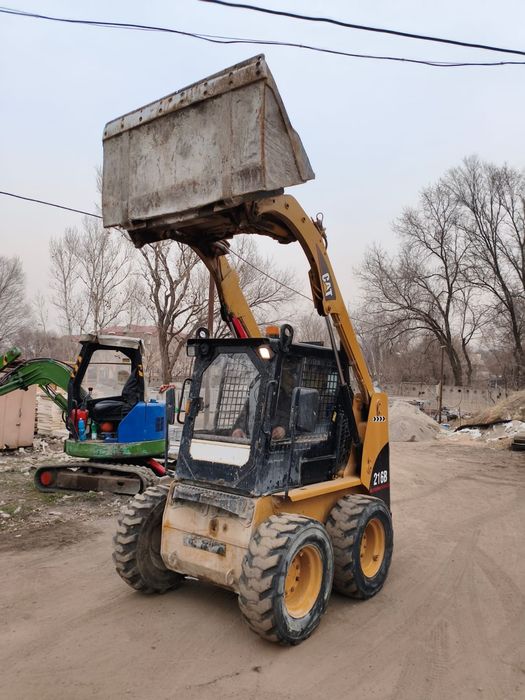 Мини погрузчик CAT 216 B продам