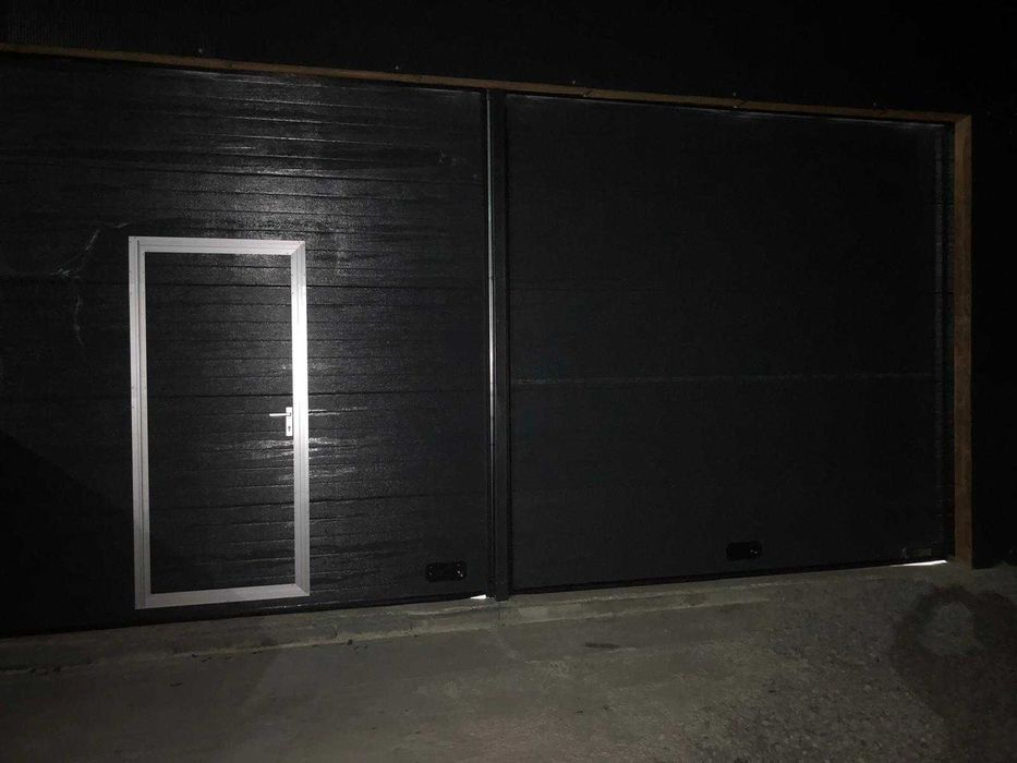 Uși garaj secționale izolate – comandă rapidă Marketroll