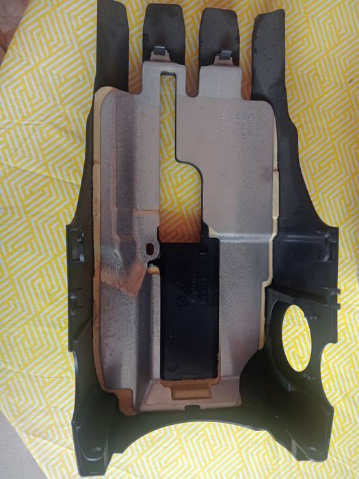 Ауди а3 8п лост  мигачи и кора под волана