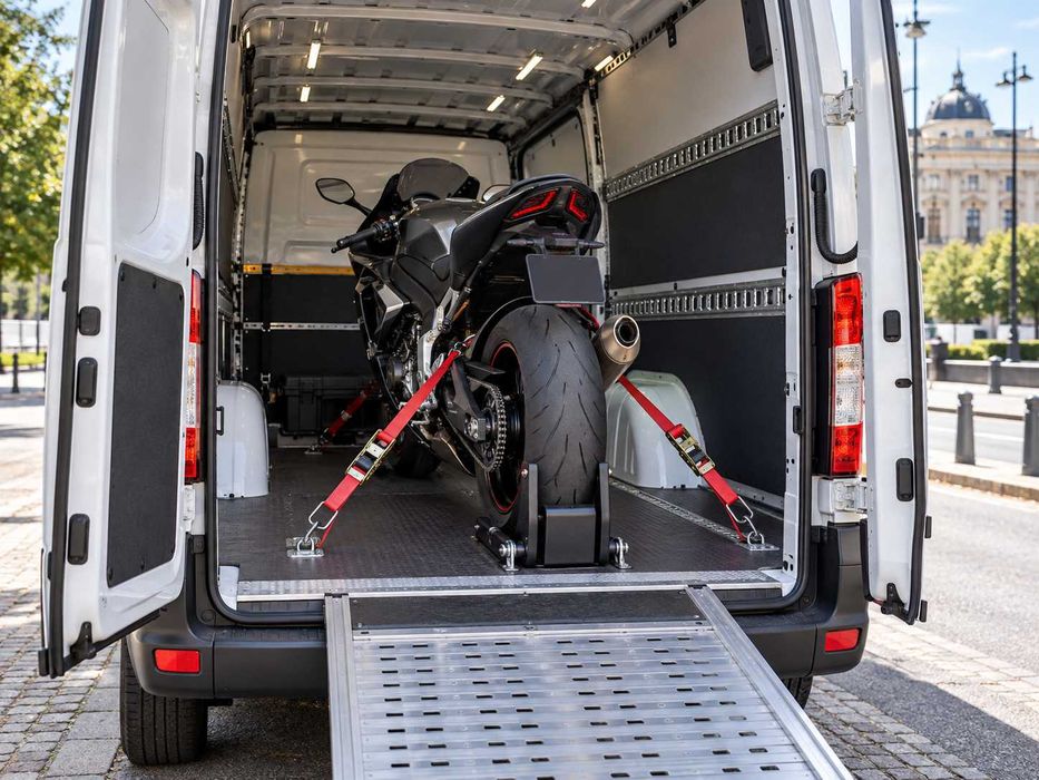 Transport motociclete în dubă închisă – București și Ilfov