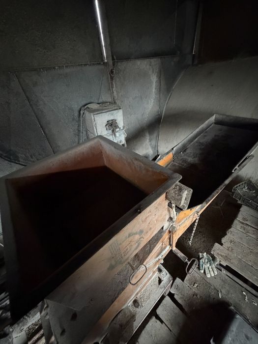 Vand moara pentru animale