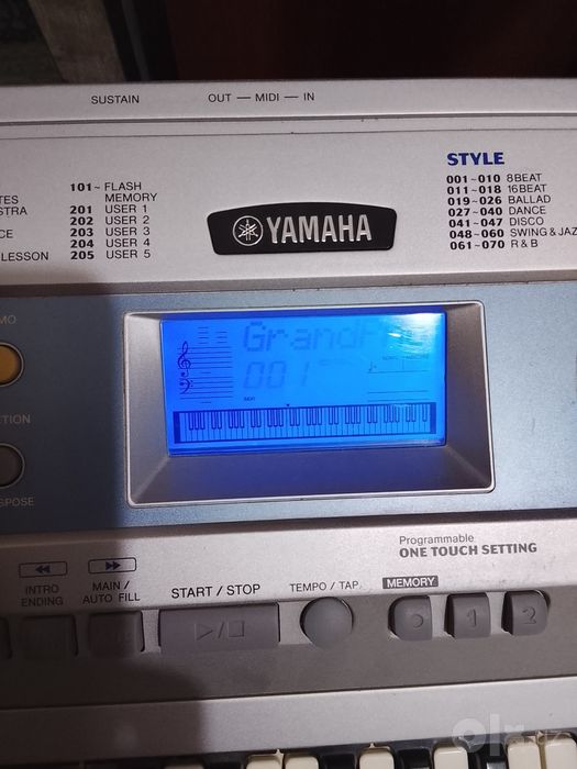 Синтезатор..YAMAHA..