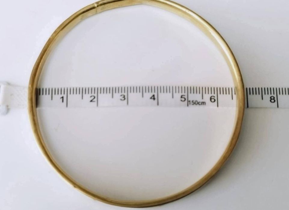 Veche bratara din alama cu sidef incrustat, copii