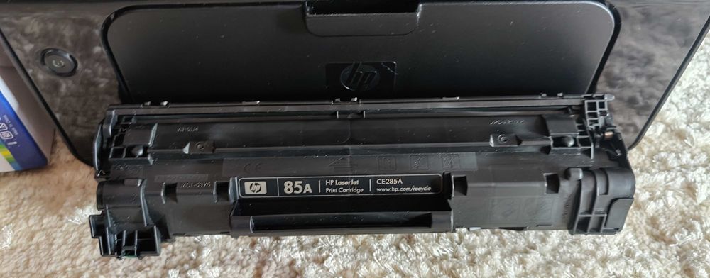 Лазерен принтер HP, модел P1102w c WIFI