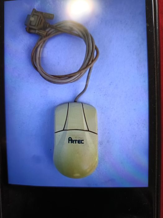 Masuri și o tastatură vechi