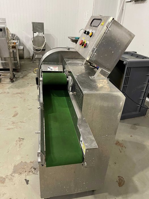 Mașină de tăiat cu bandă