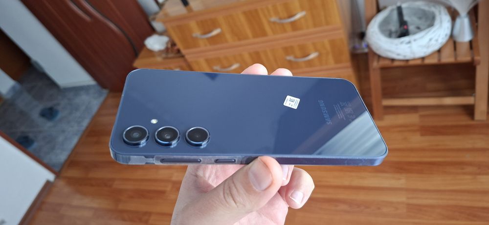 Samsung A55 in cutie