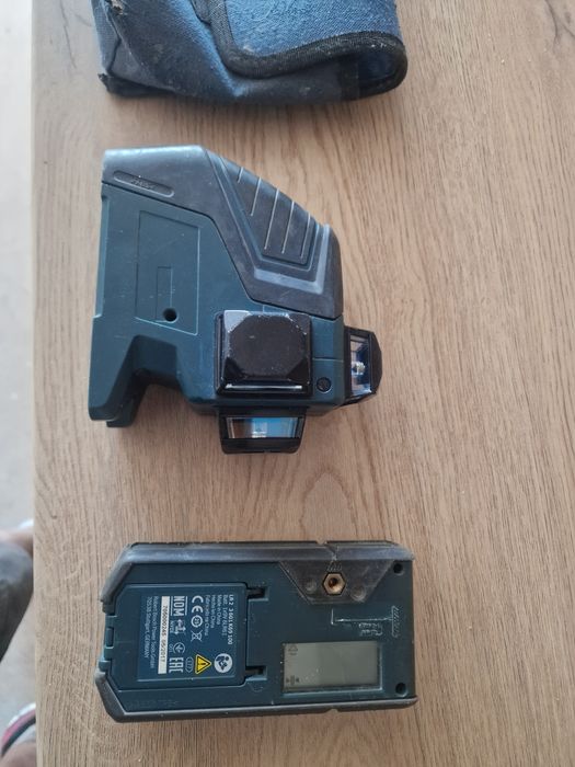 Laser Bosch GLL 3-80P si receptor LR 2