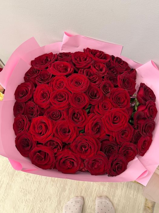 Продам цветы свежие вчера подарили