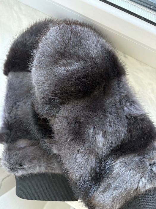 Продам норковые варежки