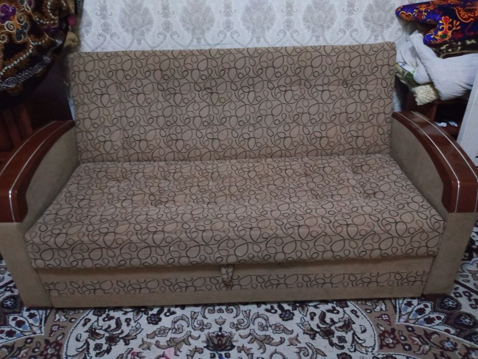 Продается диван крават