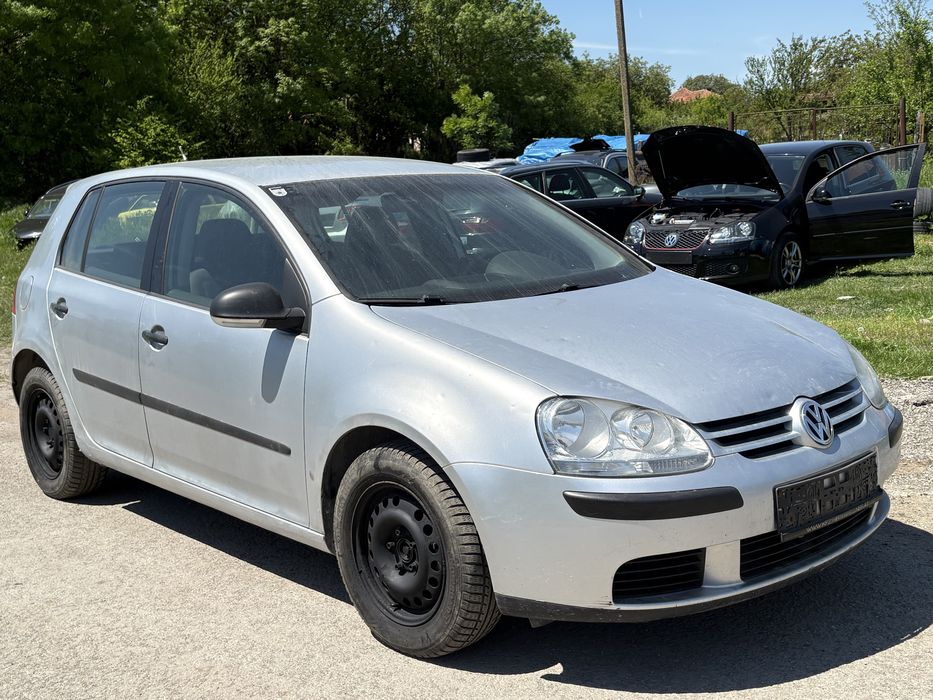 Golf V 1.9 TDI На части