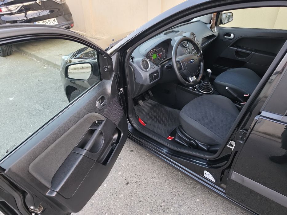 Ford Fiesta Ghia 1.4 tdci an 2008
