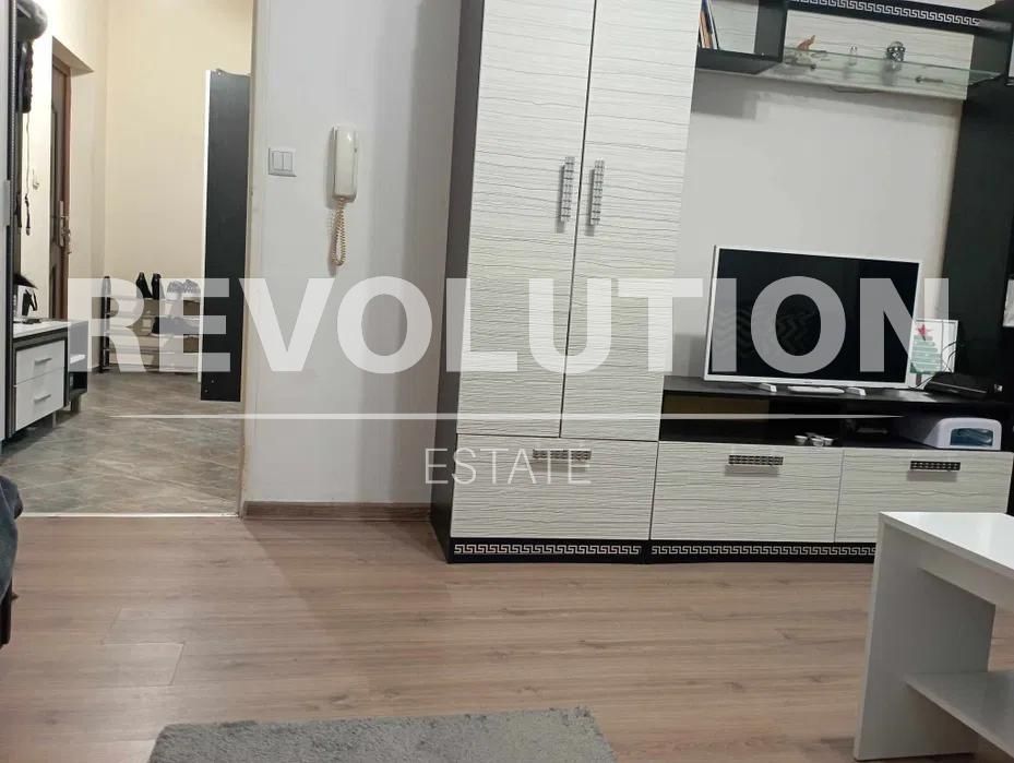 Дава се под наем Двустаен апартамент в Варна, Владислав Варненчик - 45 кв.м за 300 € - Снимка #3