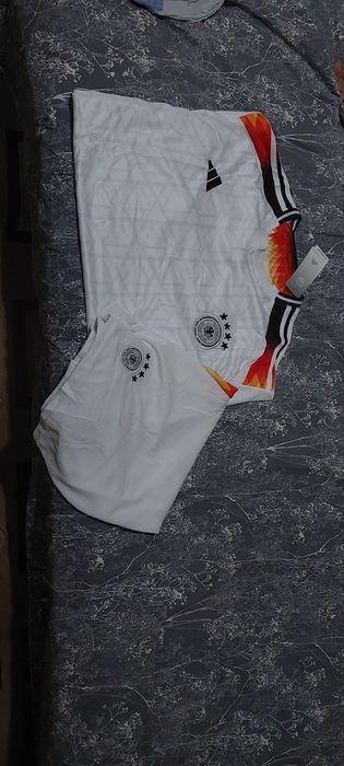 Продам новый мужской спортивный комплект