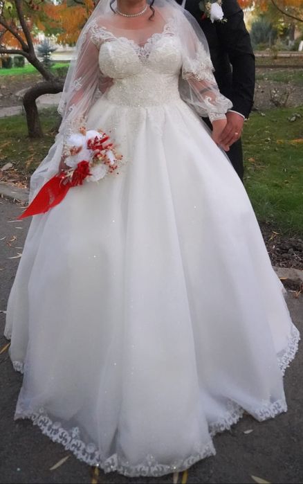 Rochie mireasa stil printesa