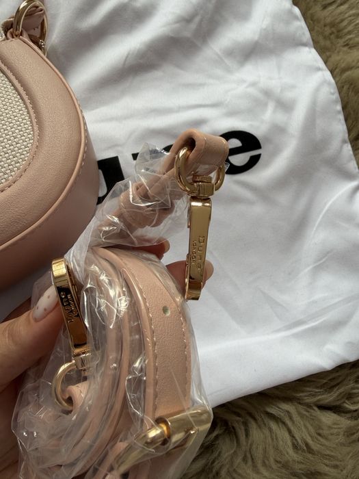 Малка нова дамска чанта Dune London, бледо розова, допълнитвлна дръжка