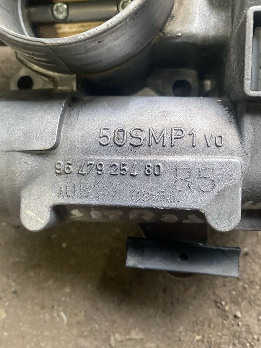 Дроселова клапа за ситроен пежо 1.4 16v 88кс