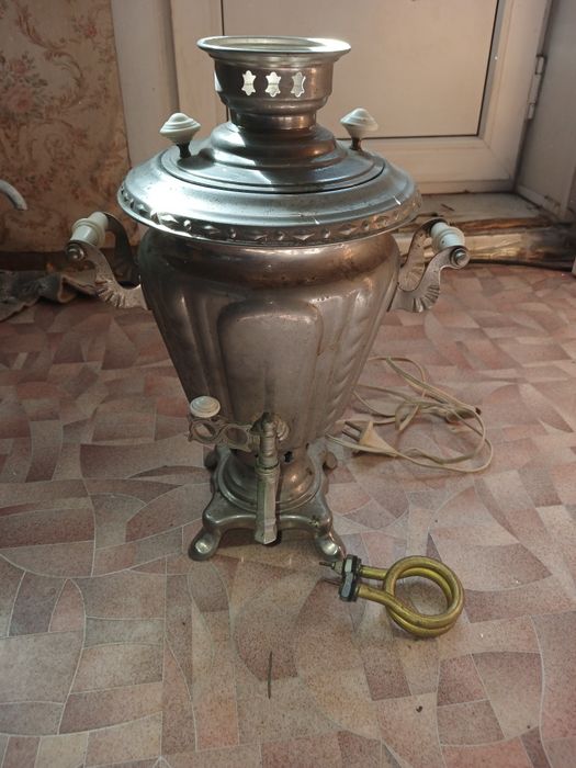 Продам самовар электрический.