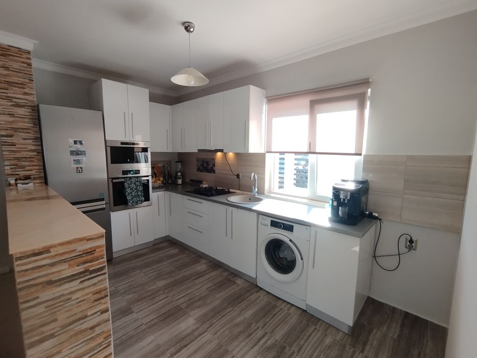 Vând casă în Cihei !    Toate utilitățile încălzire pe Gaz