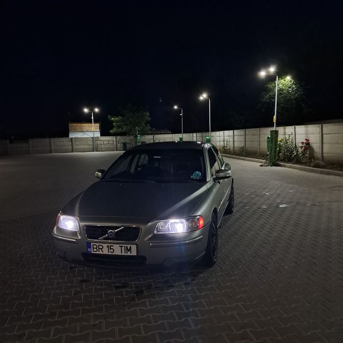 Vând sau schimb Volvo s 60