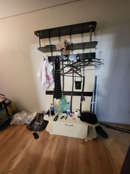 шкаф в прихожую б/у