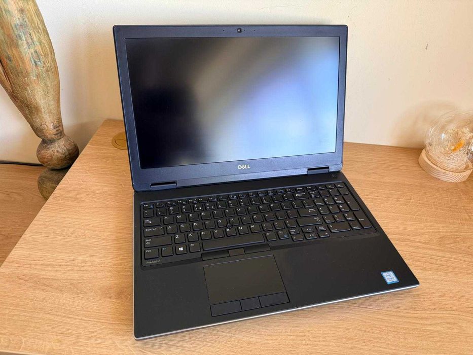 Laptop Workstation Dell Precision 15.6" – i7, 32GB RAM, NVIDIA Quadro 6GB