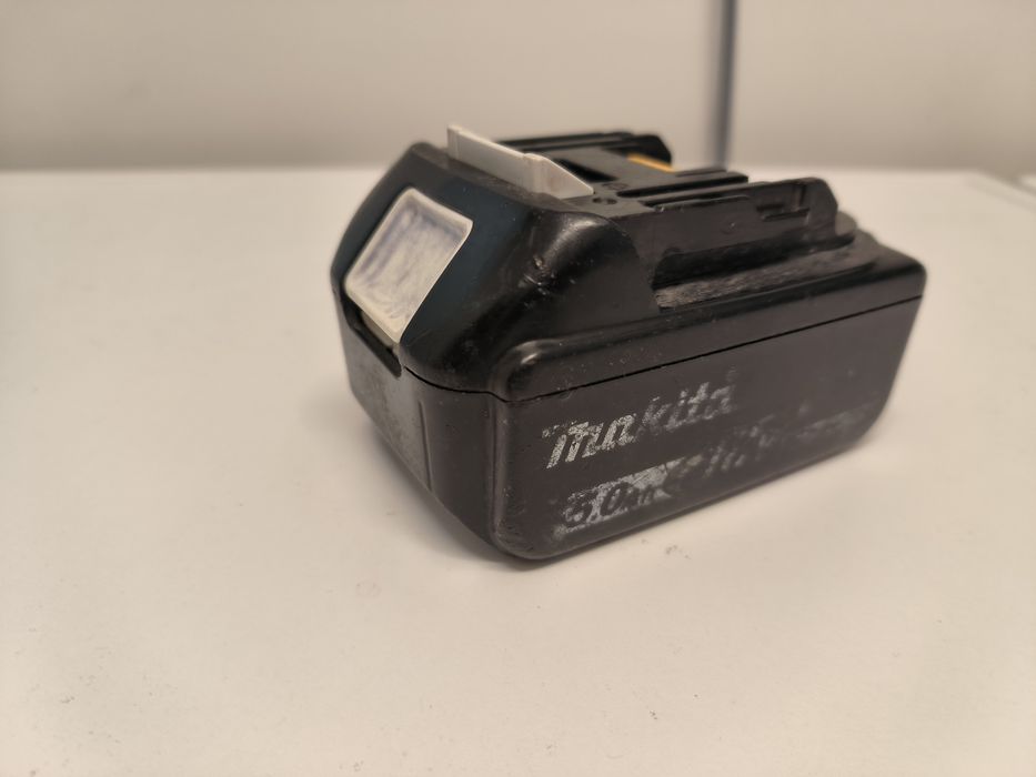 Makita DMR200 Bluetooth speaker блутут тонколона