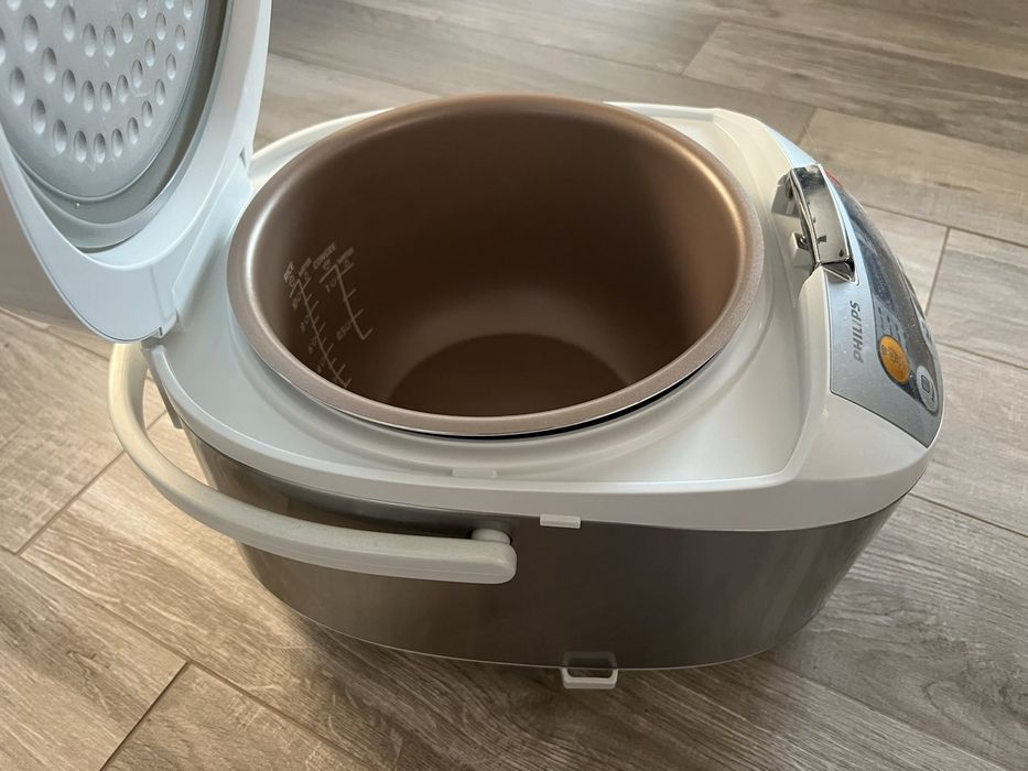 Мултикулър Fhilips HD 3037