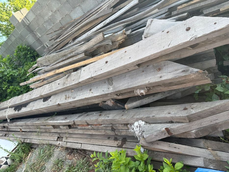 Срочно продам балки на крышу