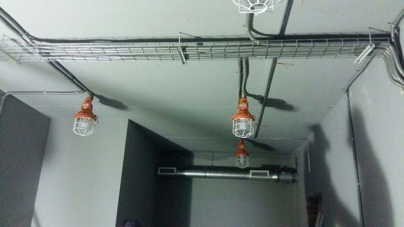 Установка электро зарядок. Не дорого.Электрик.24/7 Профес