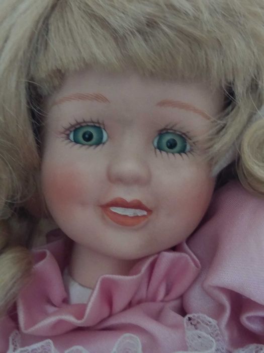 Кукла, височина 40 см