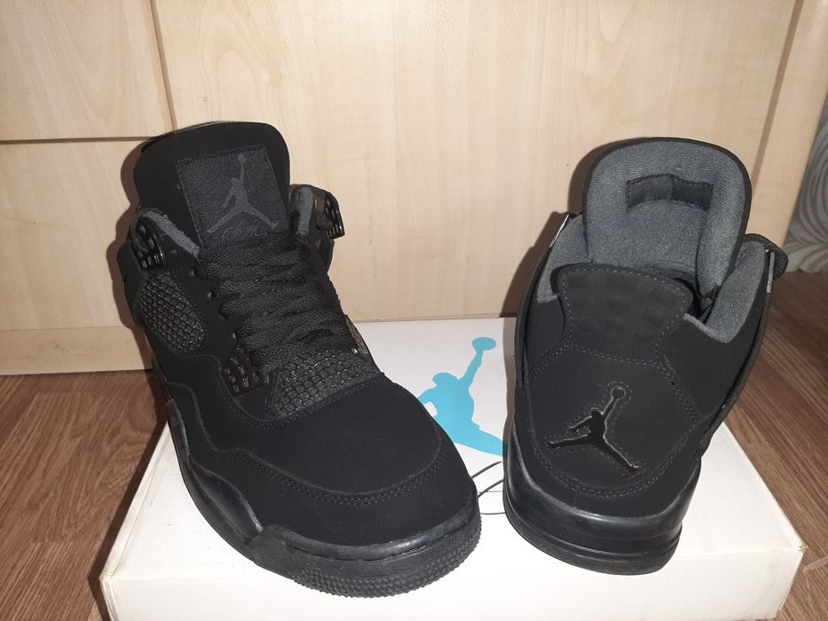 Jordan 4 Black Cat