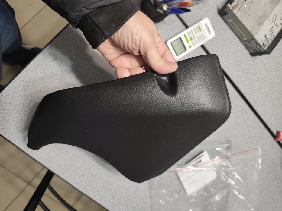 Стойка телефон Мерцедес W140,W124