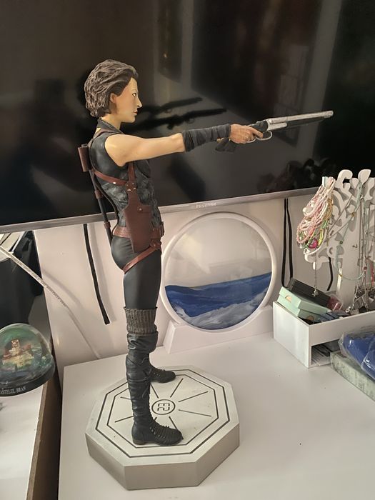 Figurina Resident Evil Afterlife Edition Ps4 Ps5 Playstation Statueta